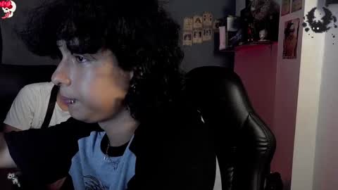 Snapshot of kariozzz chatting on January 2025 09:28:01 PM call me kai 3 online show from January 2025 09:28:01 PM