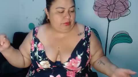 Snapshot of karissa_curvy chatting on January 2026 09:25:02 AM karissa online show from January 2026 09:25:02 AM