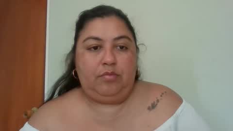 Snapshot of karissa_curvy chatting on February 2026 02:14:01 PM karissa online show from February 2026 02:14:01 PM