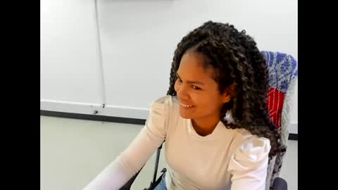 Snapshot of karla_cg chatting on February 2025 02:32:02 AM karla_cg online show from February 2025 02:32:02 AM