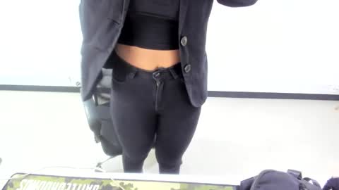 Snapshot of karla_cg chatting on October 2025 02:47:01 PM karla_cg online show from October 2025 02:47:01 PM