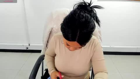 Snapshot of karla_cg chatting on April 2026 08:15:01 PM karla_cg online show from April 2026 08:15:01 PM