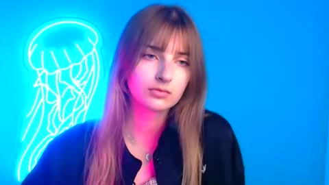 Karla online show from September 2025 11:21:01 AM