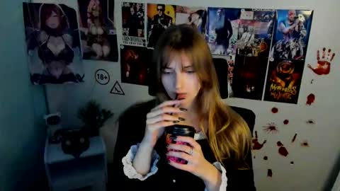 Karla online show from November 2025 01:13:01 PM