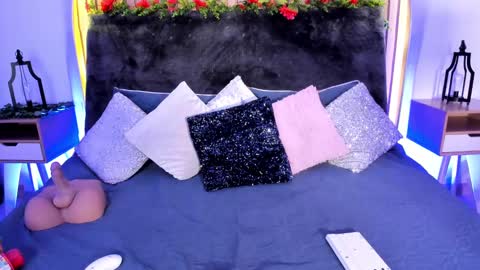 Karla Gonzaless online show from February 2025 10:01:01 PM