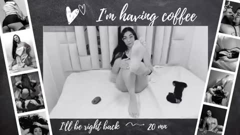 Karla  online show from October 2025 11:11:01 AM