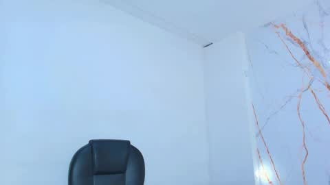 karla_hilton1 online show from November 2025 10:59:01 AM