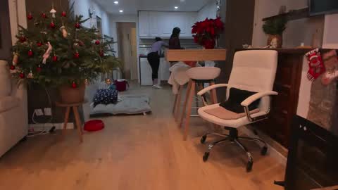 Carla Connor online show from December 2024 05:25:01 PM