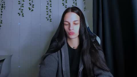 Snapshot of karla_lim chatting on October 2025 04:37:01 PM karla_lim online show from October 2025 04:37:01 PM