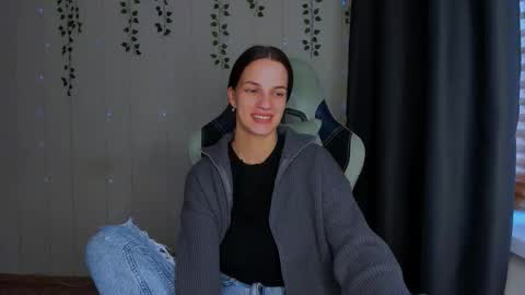 Snapshot of karla_lim chatting on October 2025 10:26:01 AM karla_lim online show from October 2025 10:26:01 AM