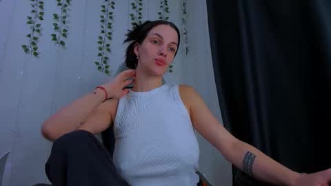 Snapshot of karla_lim chatting on November 2025 09:29:02 PM karla_lim online show from November 2025 09:29:02 PM