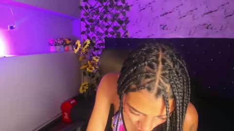 karlaslutskinny__ online show from May 2026 03:01:01 AM