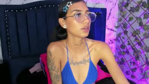karlaslutskinny__ online show from May 2026 03:25:01 AM