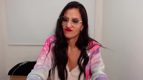 Snapshot of karlota_hank chatting on January 2025 06:45:01 AM Karlis online show from January 2025 06:45:01 AM