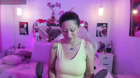 Karly Moonns online show from November 2025 10:47:02 PM