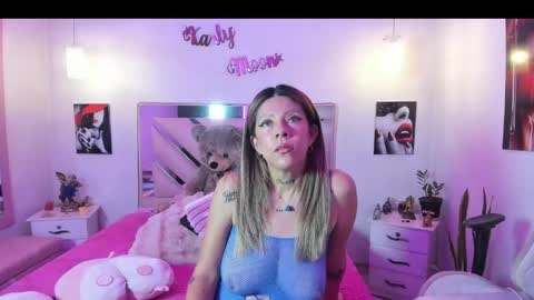 Karly Moonns online show from May 2026 09:42:01 PM