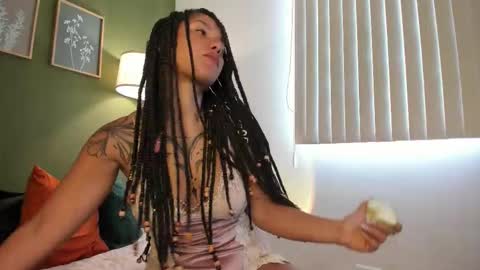 Karlye online show from October 2025 12:16:01 PM