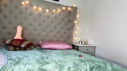 Snapshot of karmarosexx chatting on December 2024 06:59:02 AM KarmaRosexx online show from December 2024 06:59:02 AM