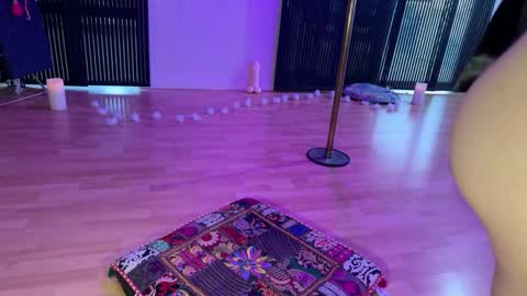 Snapshot of karmarosexx chatting on December 2024 09:56:01 AM KarmaRosexx online show from December 2024 09:56:01 AM