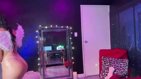 Snapshot of karmarosexx chatting on January 2025 01:03:01 PM KarmaRosexx online show from January 2025 01:03:01 PM