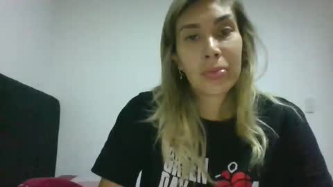 karol28g online show from February 2026 03:56:02 PM