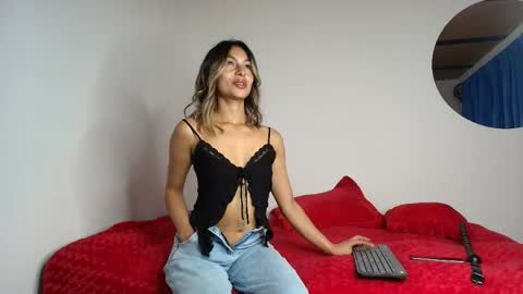 Snapshot of karol_goode chatting on June 2026 04:05:01 AM karol_goode online show from June 2026 04:05:01 AM