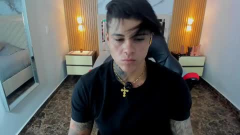 Snapshot of karolandluna chatting on June 2026 12:33:02 PM Karol and Luna online show from June 2026 12:33:02 PM