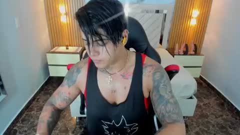 Snapshot of karolandluna chatting on June 2026 02:24:02 AM Karol and Luna online show from June 2026 02:24:02 AM