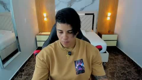 Snapshot of karolandluna chatting on June 2026 07:18:01 PM Karol and Luna online show from June 2026 07:18:01 PM