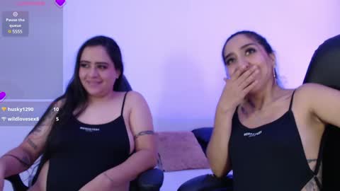 Snapshot of karolandmichel chatting on January 2025 02:41:01 PM Karol and Michel online show from January 2025 02:41:01 PM