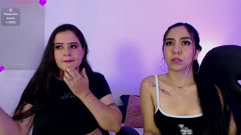 Snapshot of karolandmichel chatting on January 2025 11:49:02 AM Karol and Michel online show from January 2025 11:49:02 AM