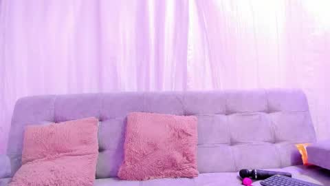 Snapshot of karolandmichel chatting on September 2025 01:21:01 PM Karol and Michel online show from September 2025 01:21:01 PM