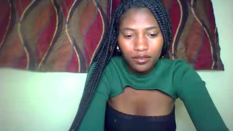 karoliee online show from May 2026 04:03:02 PM