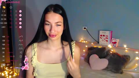 Kira online show from March 2026 01:44:01 AM