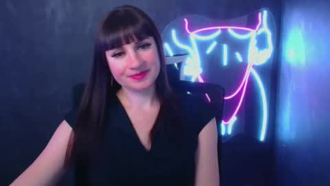 Snapshot of karolina_mia chatting on December 2024 09:44:01 AM Caroline online show from December 2024 09:44:01 AM