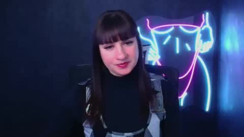 Snapshot of karolina_mia chatting on December 2024 06:33:02 AM Caroline online show from December 2024 06:33:02 AM