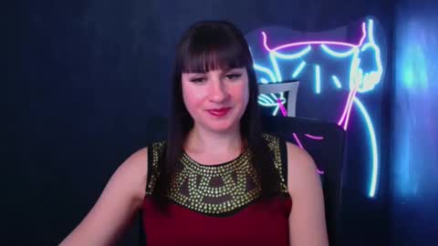 Snapshot of karolina_mia chatting on December 2024 04:27:02 PM Caroline online show from December 2024 04:27:02 PM