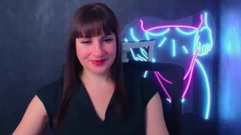 Snapshot of karolina_mia chatting on December 2024 11:17:02 PM Caroline online show from December 2024 11:17:02 PM