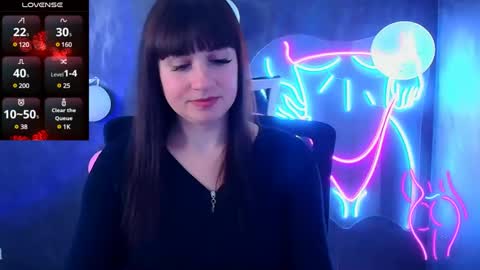 Snapshot of karolina_mia chatting on March 2025 09:44:01 AM Caroline online show from March 2025 09:44:01 AM