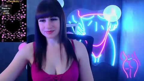 Snapshot of karolina_mia chatting on March 2025 06:27:01 AM Caroline online show from March 2025 06:27:01 AM