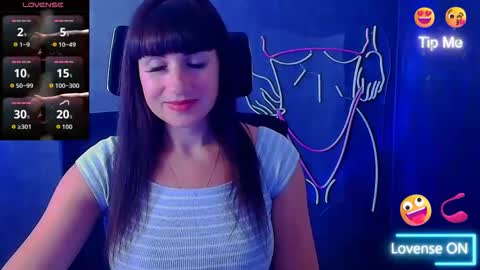 Snapshot of karolina_mia chatting on September 2025 05:18:01 AM Caroline online show from September 2025 05:18:01 AM