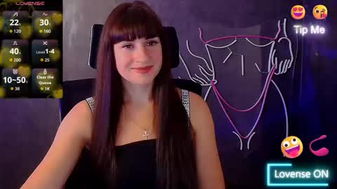 Snapshot of karolina_mia chatting on September 2025 05:44:02 AM Caroline online show from September 2025 05:44:02 AM