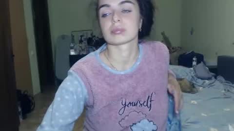 Mila online show from December 2024 07:48:02 PM