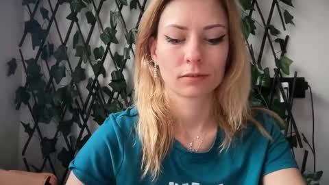 karoline121 online show from February 2026 10:18:02 AM