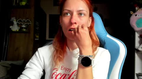 karoline121 online show from April 2026 05:37:01 PM