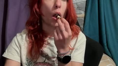 karoline121 online show from May 2026 07:05:01 AM