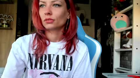 karoline121 online show from May 2026 04:08:02 AM