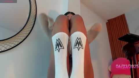 Snapshot of karoline_marin chatting on March 2025 09:42:02 PM Karoline online show from March 2025 09:42:02 PM