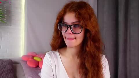 lina online show from May 2026 01:18:02 PM
