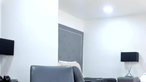 karolwest_ online show from February 2026 11:05:02 AM